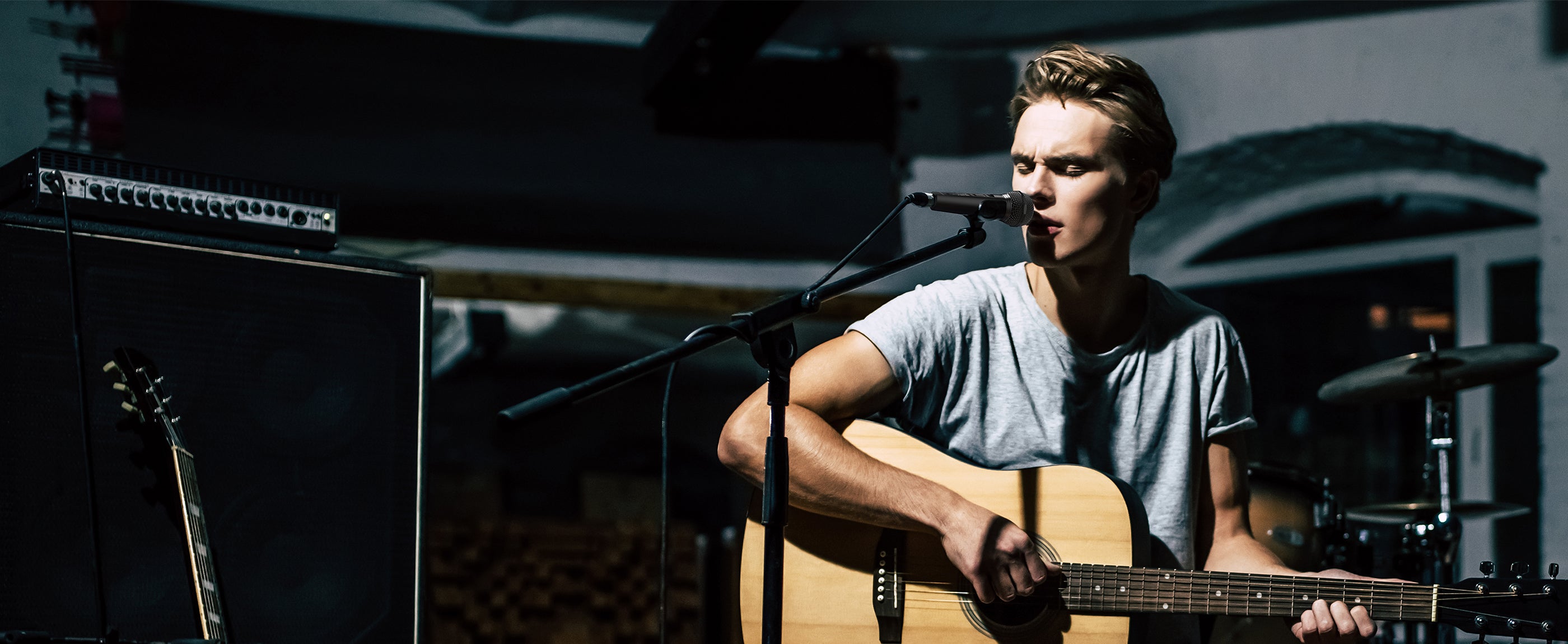 slider image slider_item_UriAB8